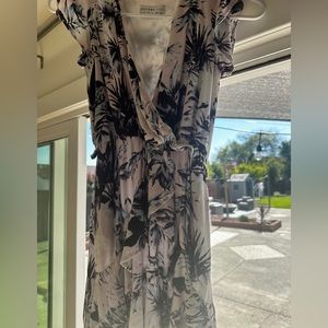 Girls Aus size 8 (xs) white pink and purple patterned summer dress